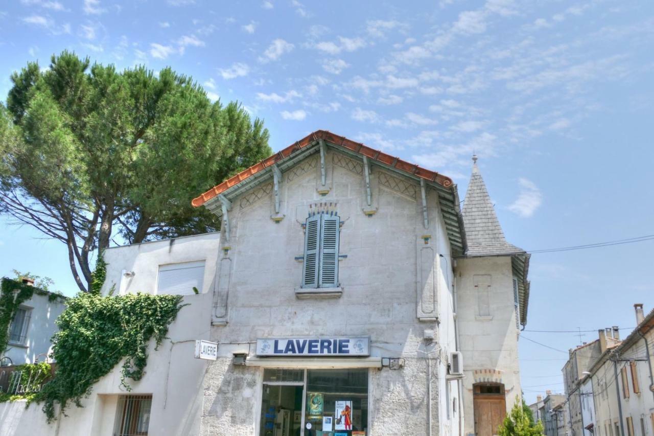 Anne De La Maison Blanche Avignon Exterior photo